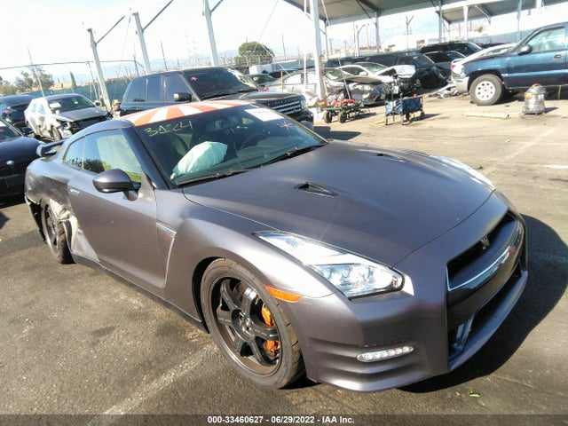 2015 Nissan GT-R, VIN: JN1AR5EF2FM281193
