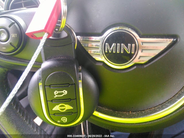 2017 Mini Roadster, VIN: WMWWG5C34H3C98961