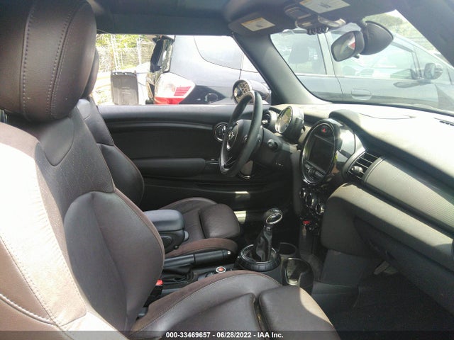 2017 Mini Roadster, VIN: WMWWG5C34H3C98961