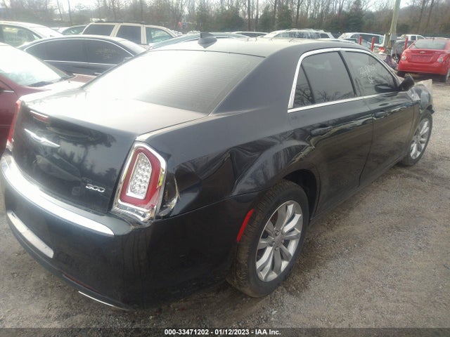 2C3CCARG9KH671647 Chrysler 300 Touring