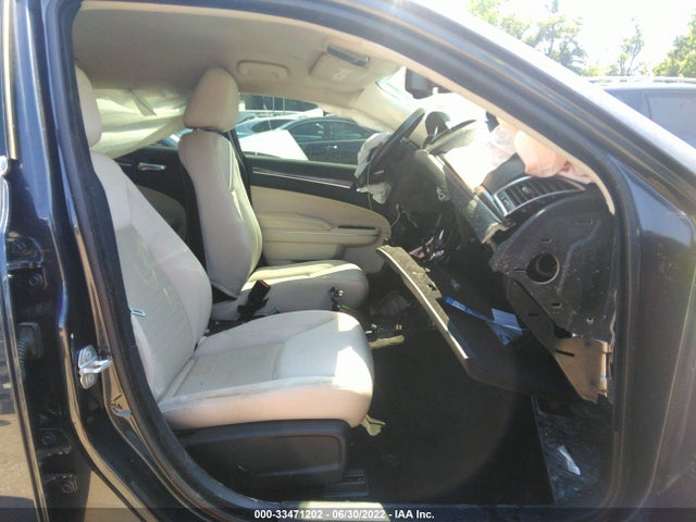 2C3CCARG9KH671647 Chrysler 300 Touring