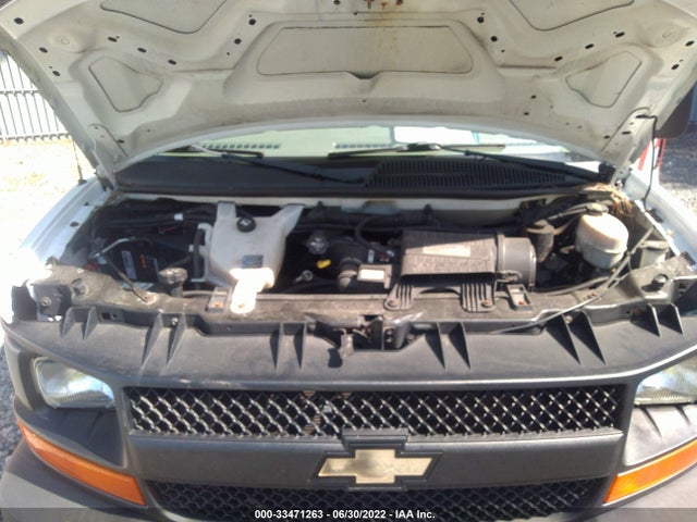 Chevrolet Express 2500 Work Van 2015 1GCWGFCF1F1159766 Image 10
