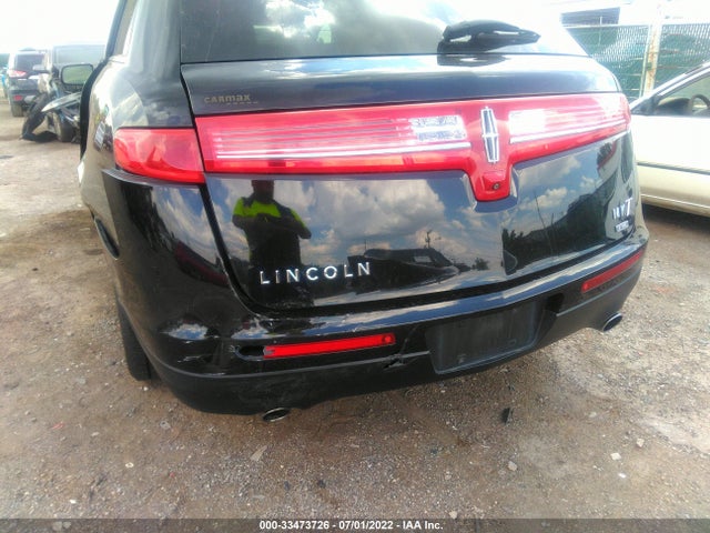 2017 Lincoln MKT, VIN: 2LMHJ5NK0HBL01367