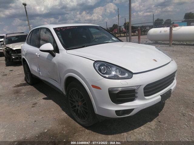 2017 Porsche Cayenne, VIN: WP1AA2A25HKA86286