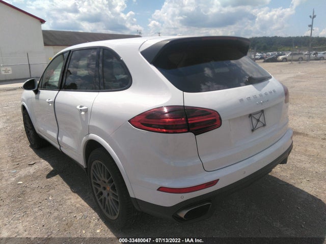 2017 Porsche Cayenne, VIN: WP1AA2A25HKA86286