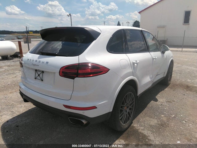2017 Porsche Cayenne, VIN: WP1AA2A25HKA86286