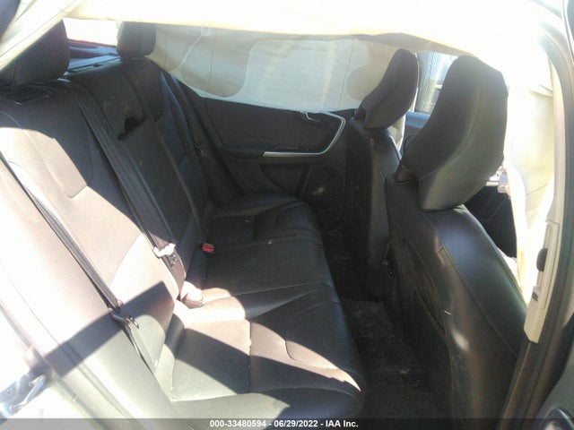 2017 Volvo V60, VIN: YV140MSK6H1359912