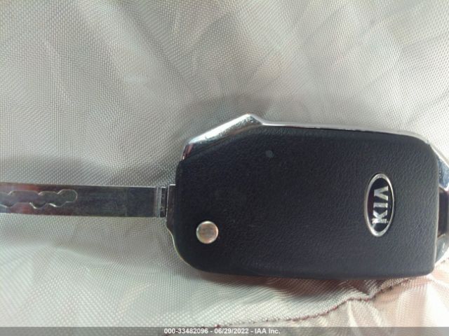 3KPF34AD4KE104303 KIA FORTE S