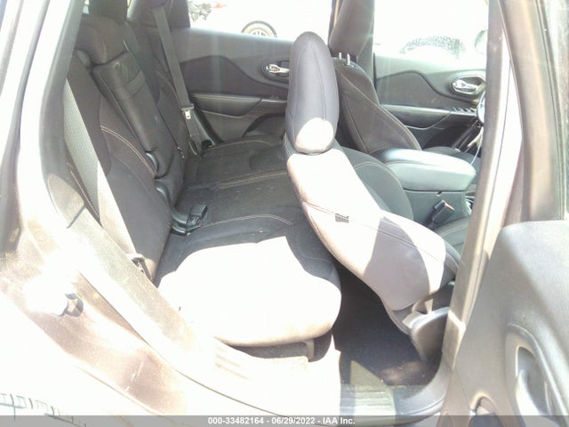 1C4PJLCB6GW208255 Jeep Cherokee Latitude