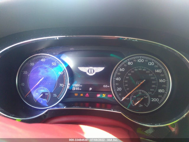 2018 Bentley Bentayga, VIN: SJAAC2ZV8JC021038