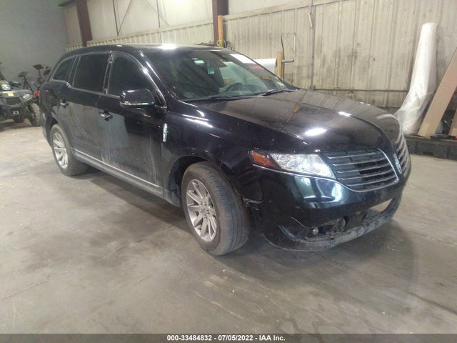 2017 Lincoln MKT, VIN: 2LMHJ5NK5HBL01655