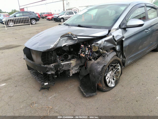 Hyundai ELANTRA SE 2018 KMHD74LF5JU472334 Image 7