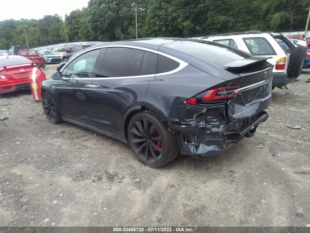 2016 Tesla Model X, VIN: 5YJXCAE4XGF003149