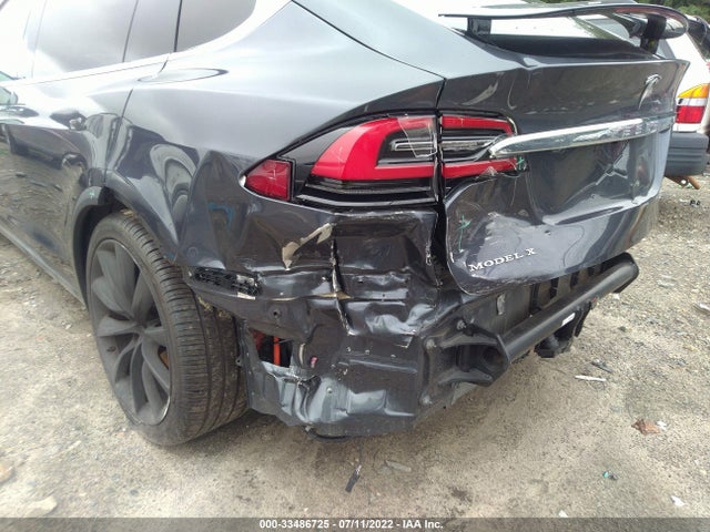 2016 Tesla Model X, VIN: 5YJXCAE4XGF003149