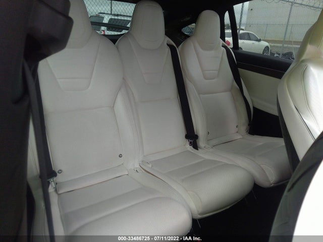2016 Tesla Model X, VIN: 5YJXCAE4XGF003149