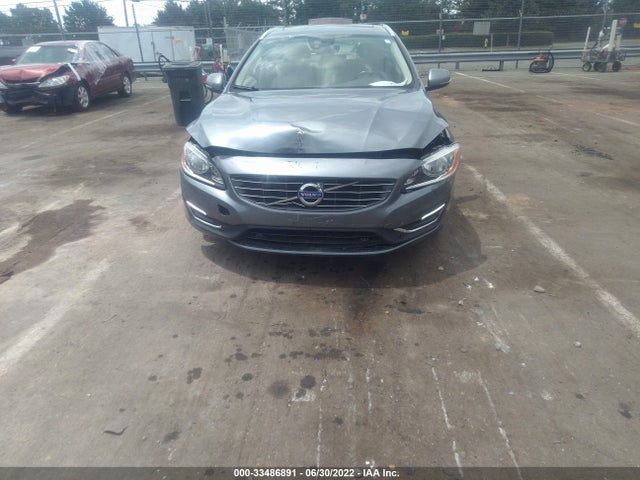 2016 Volvo V60, VIN: YV140MEK4G1302831