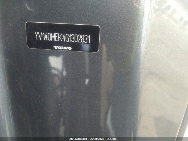 2016 Volvo V60, VIN: YV140MEK4G1302831