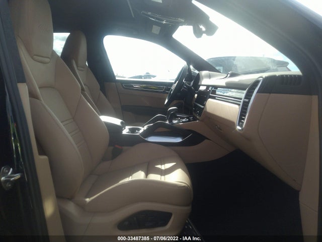 2022 Porsche Cayenne, VIN: WP1AF2AY8NDA44037