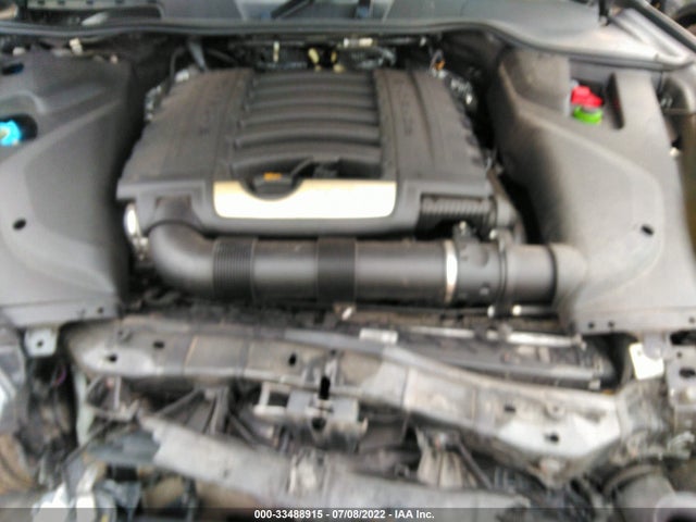 2016 PORSCHE CAYENNE WP1AA2A26GKA36026 Photo 9