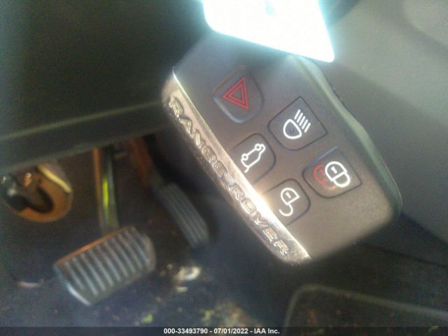 SALVP2BG8HH242659 Land Rover Range Rover Evoque Se