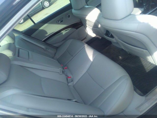2016 Acura RLX, VIN: JH4KC1F5XGC001642