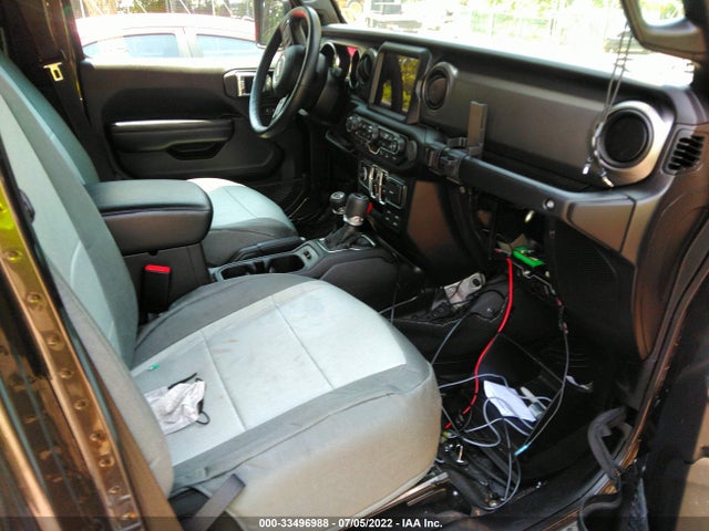 2021 Jeep Gladiator, VIN: 1C6JJTAG9ML556429