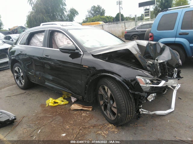 2022 Audi e-tron, VIN: WA1AAAGE2NB007398