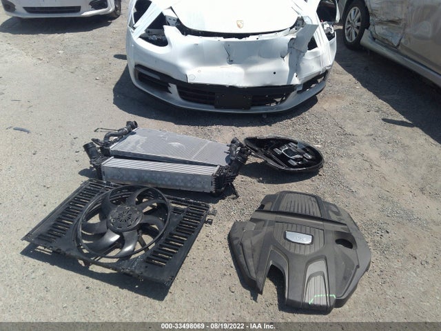 2020 Porsche Panamera, VIN: WP0AA2A76LL104066