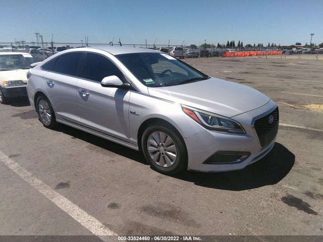 2016 Hyundai Sonata, VIN: KMHE24L11GA025789