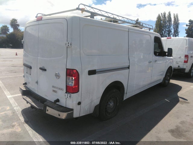 2015 Nissan NV, VIN: 1N6AF0KY8FN805307
