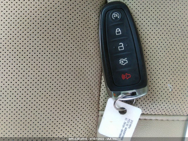 Lincoln MKS 2014 1LNHL9DK4EG601917 Image 3
