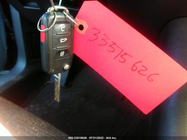 WVGBV7AX9HK047361 Volkswagen TIGUAN