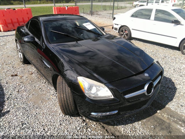 2015 Mercedes-Benz SLK-Class, VIN: WDDPK4HA5FF104072