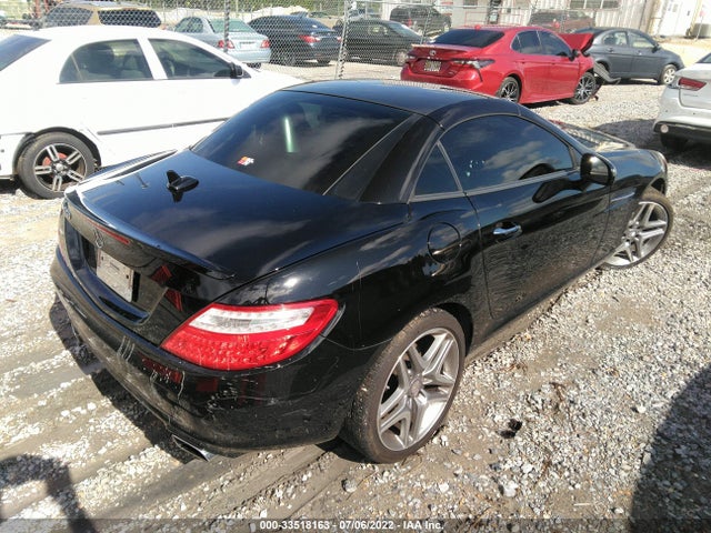2015 Mercedes-Benz SLK-Class, VIN: WDDPK4HA5FF104072