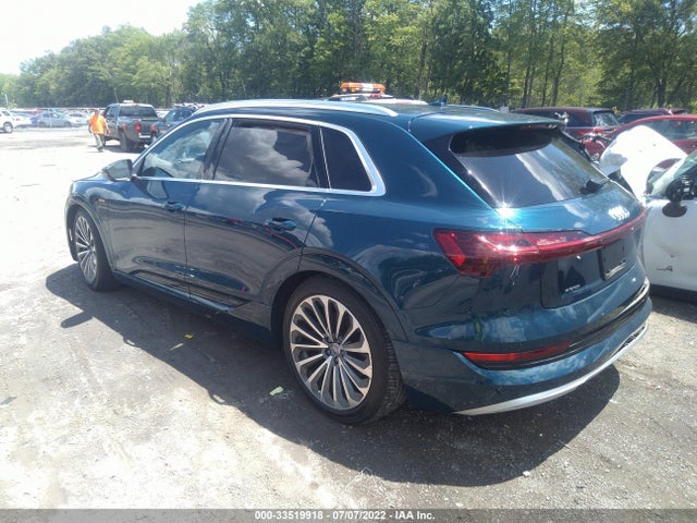 2019 Audi e-tron, VIN: WA1VABGE8KB010180