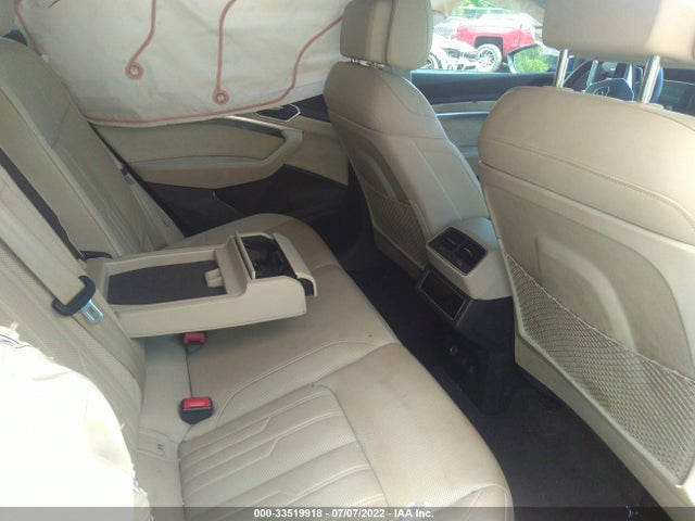 2019 Audi e-tron, VIN: WA1VABGE8KB010180
