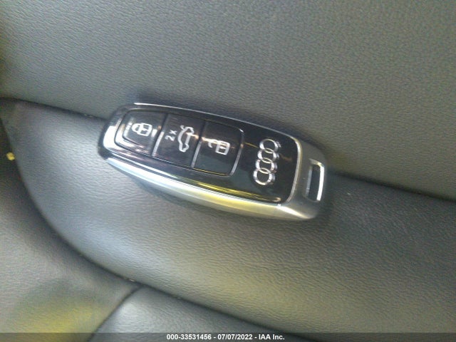 2021 Audi Q8, VIN: WA1AVAF19MD030733