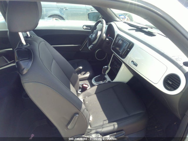 2019 Volkswagen Beetle, VIN: 3VWJD7AT3KM719976