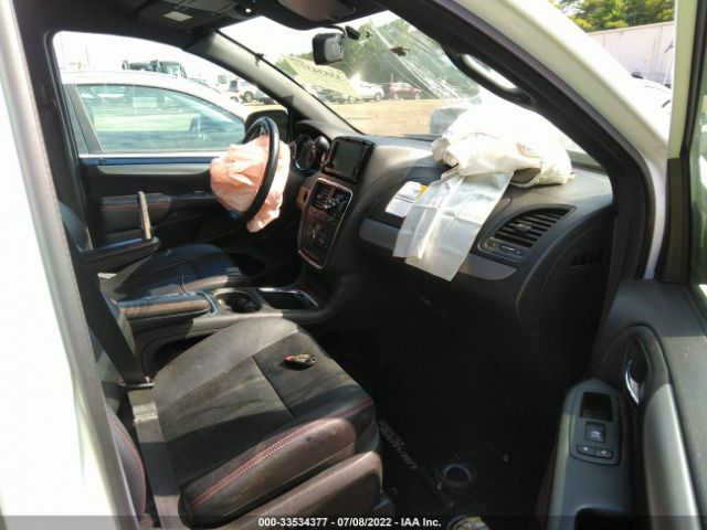 2C4RDGEG1JR145422 Dodge Grand Caravan Gt