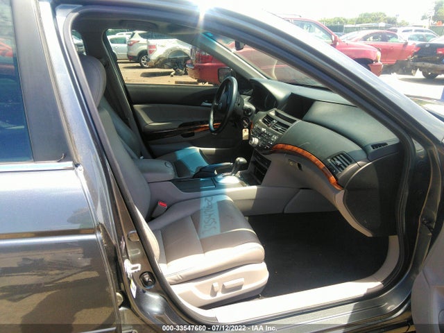 2011 HONDA ACCORD SDN EX-L VIN: 1HGCP3F88BA017733