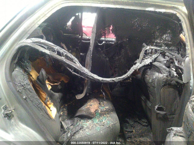 Cadillac Deville W/livery Pkg 2003 1G6KD54Y03U254799 Image 9