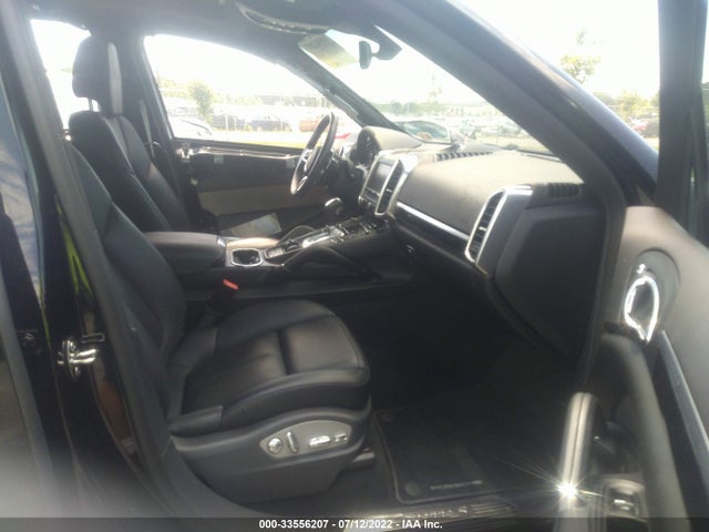 2015 Porsche Cayenne, VIN: WP1AB2A21FLA56111