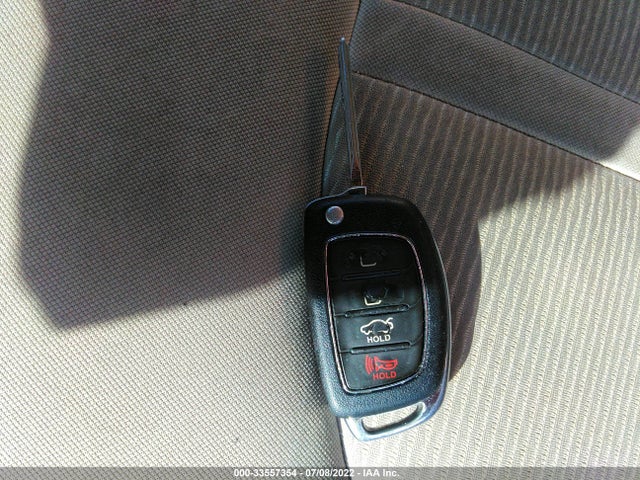 Hyundai SONATA SE 2017 5NPE24AF6HH485575 Image 3