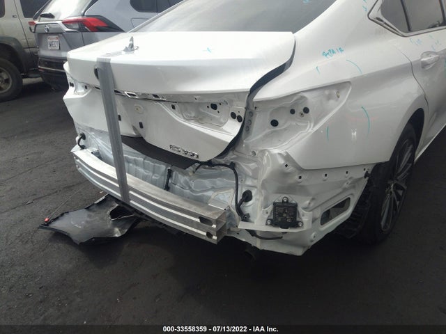2022 Lexus ES, VIN: 58ADZ1B18NU121513