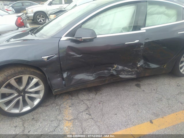 2019 Tesla 3, VIN: 5YJ3E1EA0KF402028