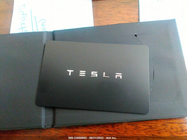 2019 Tesla 3, VIN: 5YJ3E1EA0KF402028