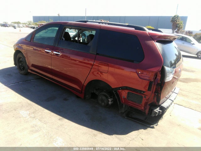 Toyota SIENNA SE 2017 5TDXZ3DC6HS803821 Image 3