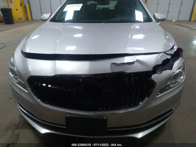2018 Buick LaCrosse, VIN: 1G4ZR5SZ9JU124103