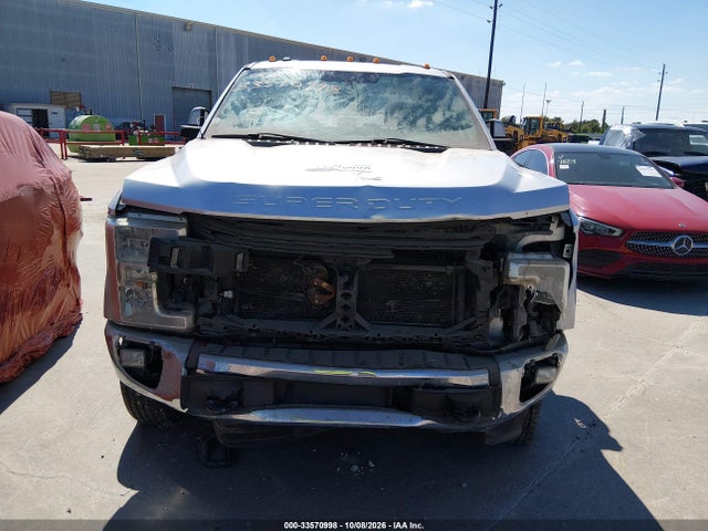 Продаж на аукціоні авто 2018 Ford F-350 Lariat, vin: 1FT8W3DTXJEB81779, номер лоту: 33570998