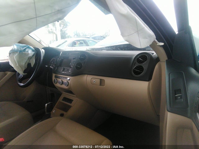 WVGAV3AX4EW576144 Volkswagen Tiguan Sel